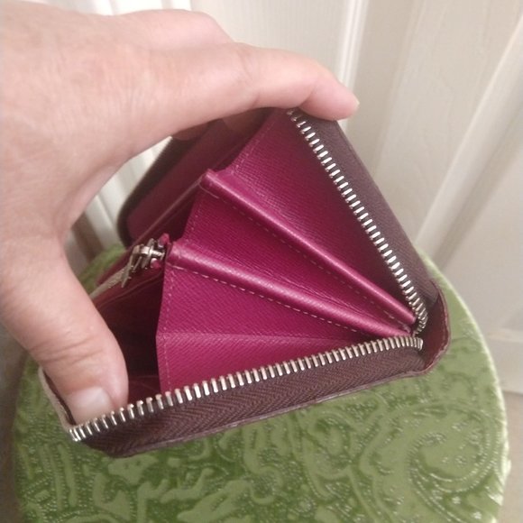 Louis Vuitton Zippy Epi Purple Wallet - Picture 13 of 16